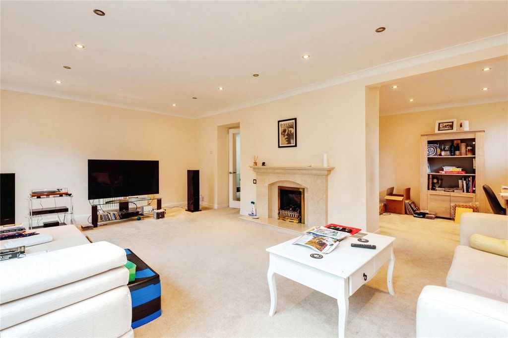 Property photo 2 of 13 Photography