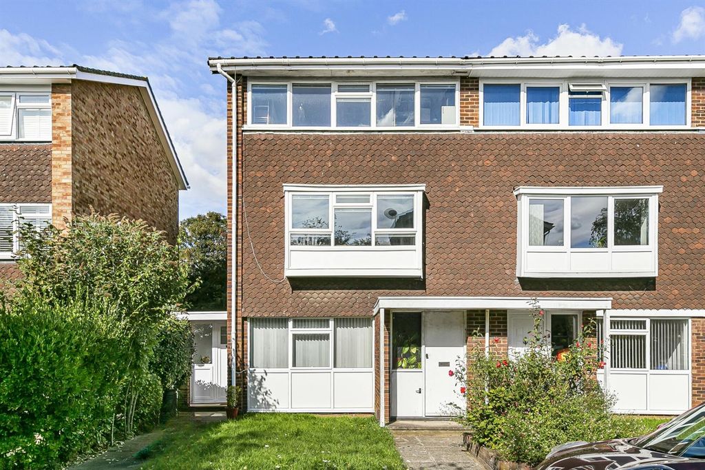 Property photo 1 of 21