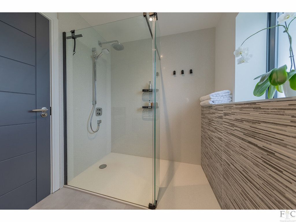 Additional image 24 of 6 bed detached house for saleChestnut Drive Stretton Hall, Great Glen LE2
