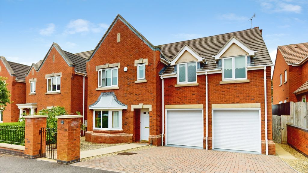 Property photo 1 of 31 403d6816-05282026_164740