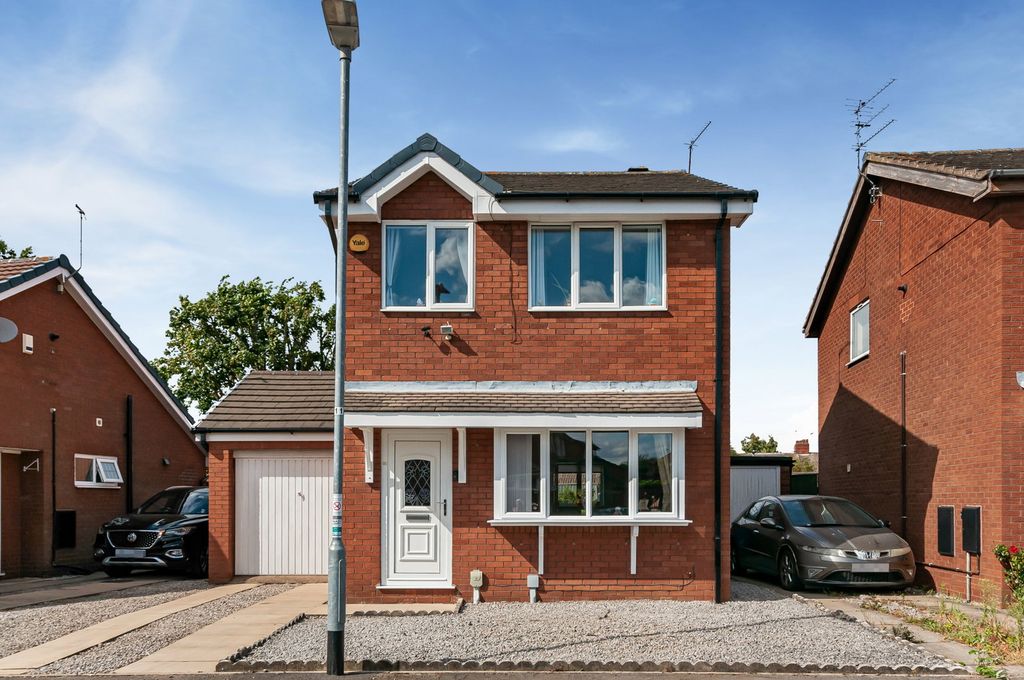 Property photo 1 of 19