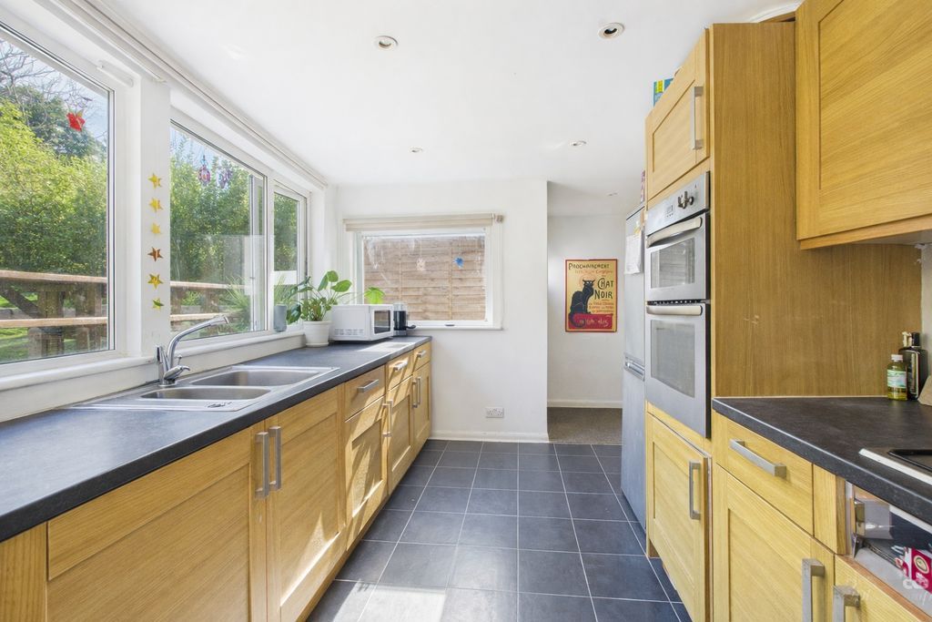 Property photo 3 of 14 Photo 26