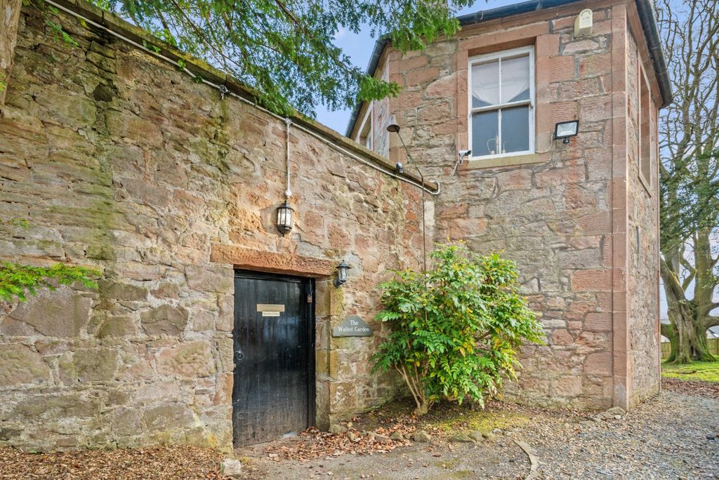 Property photo 3 of 37 5003824