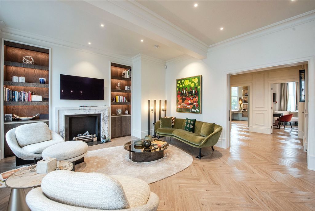 Property photo 1 of 16 Reception