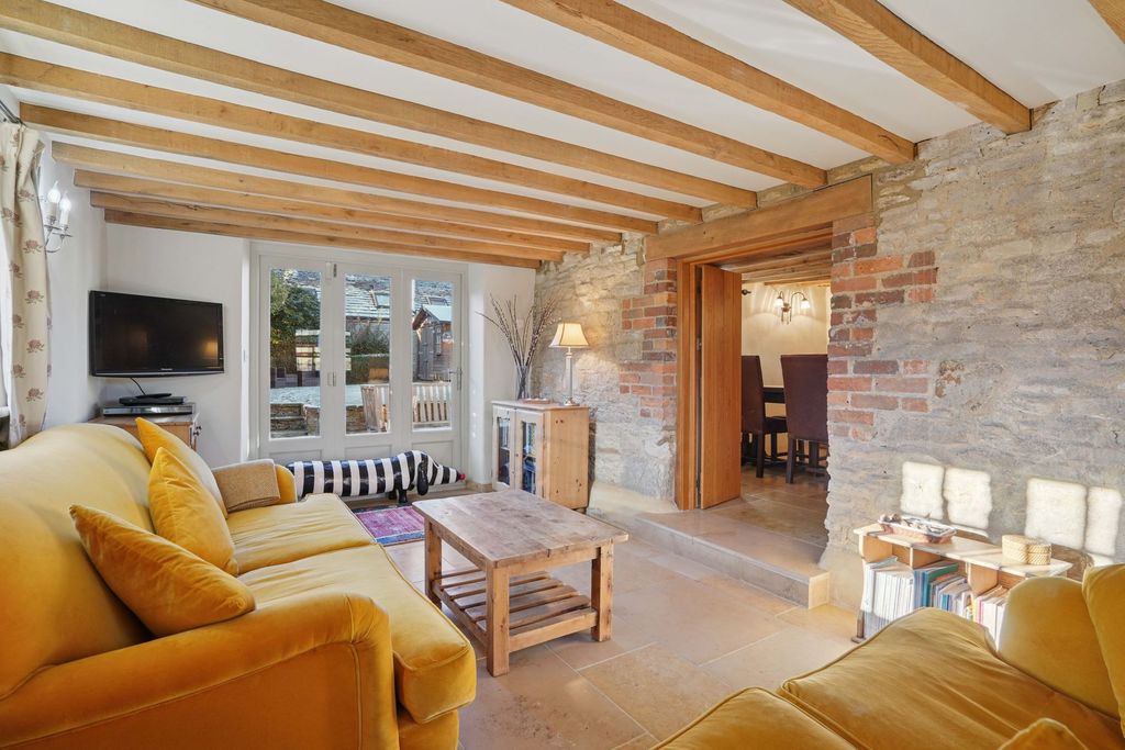 Property photo 3 of 16 Reception Room