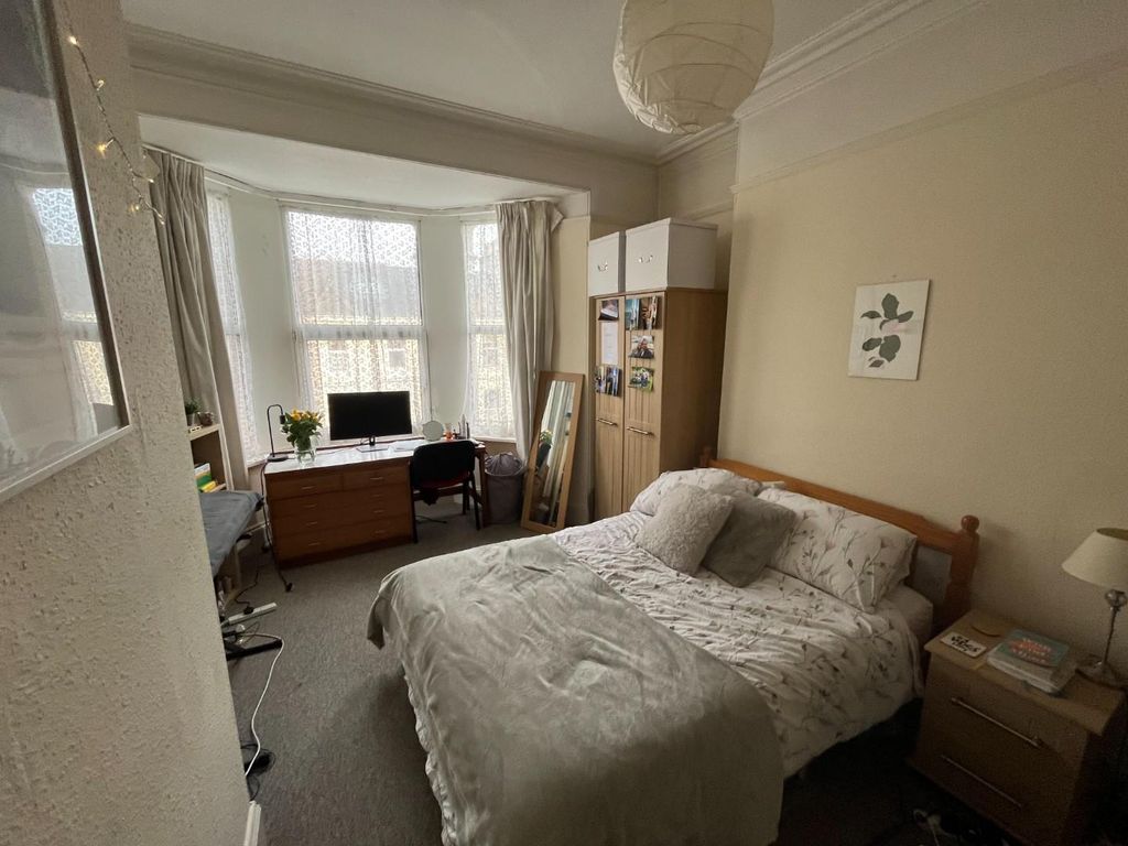 Property photo 1 of 11 35 Green.Jpg