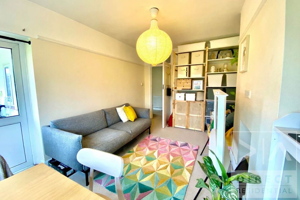 Property photo 3 of 9