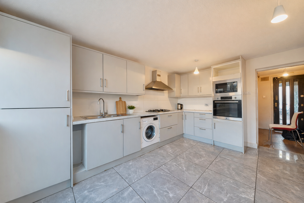 Property photo 2 of 10 Picture No. 24