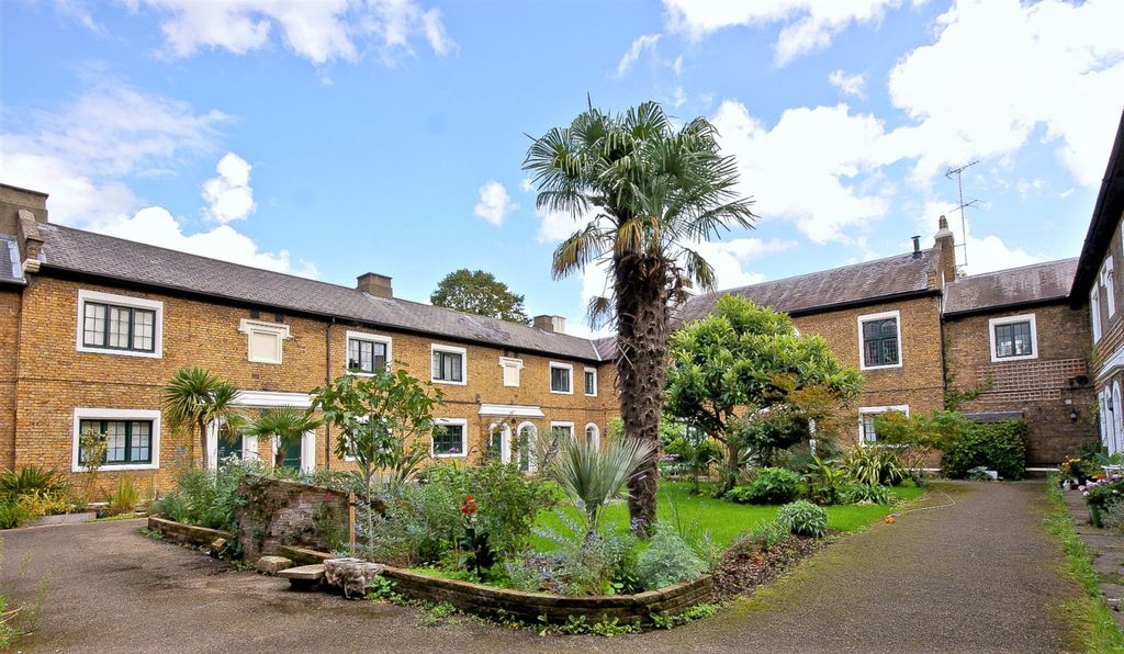 Property photo 3 of 7 Gallery