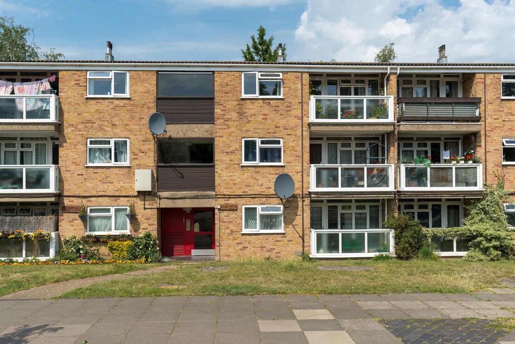 Property photo 1 of 16 60-Paragonplace-001.Jpg