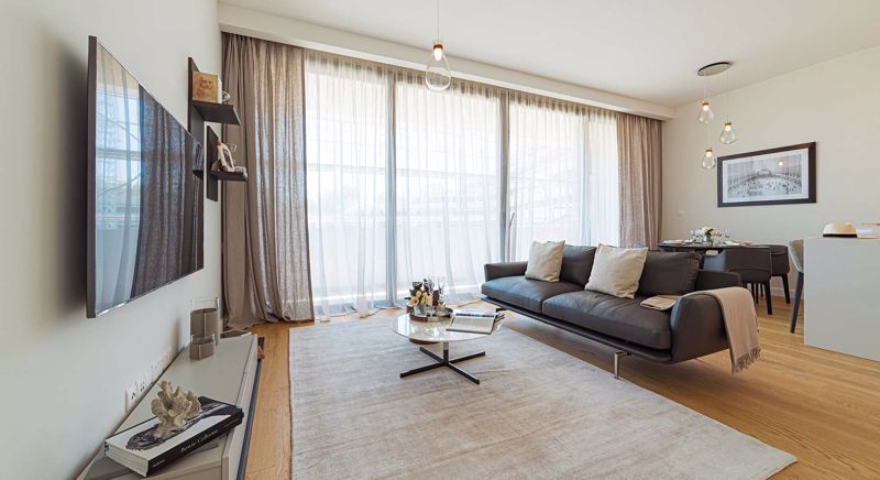 Property photo 2 of 19 Lounge Example