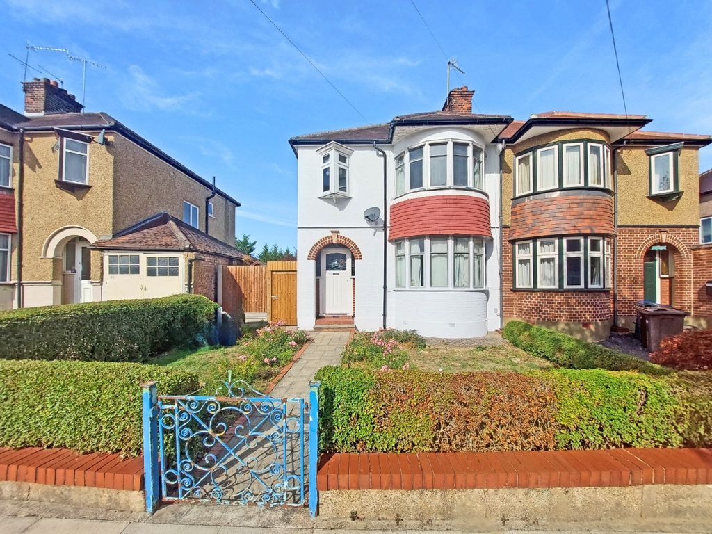 Property photo 1 of 11 4979760