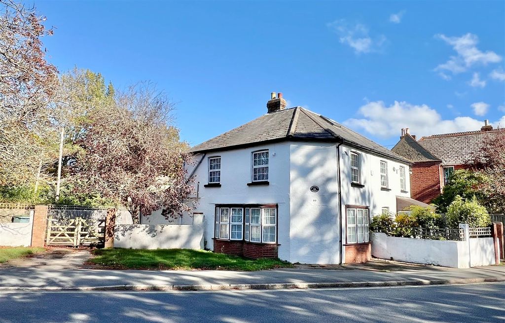 Property photo 1 of 21 Front