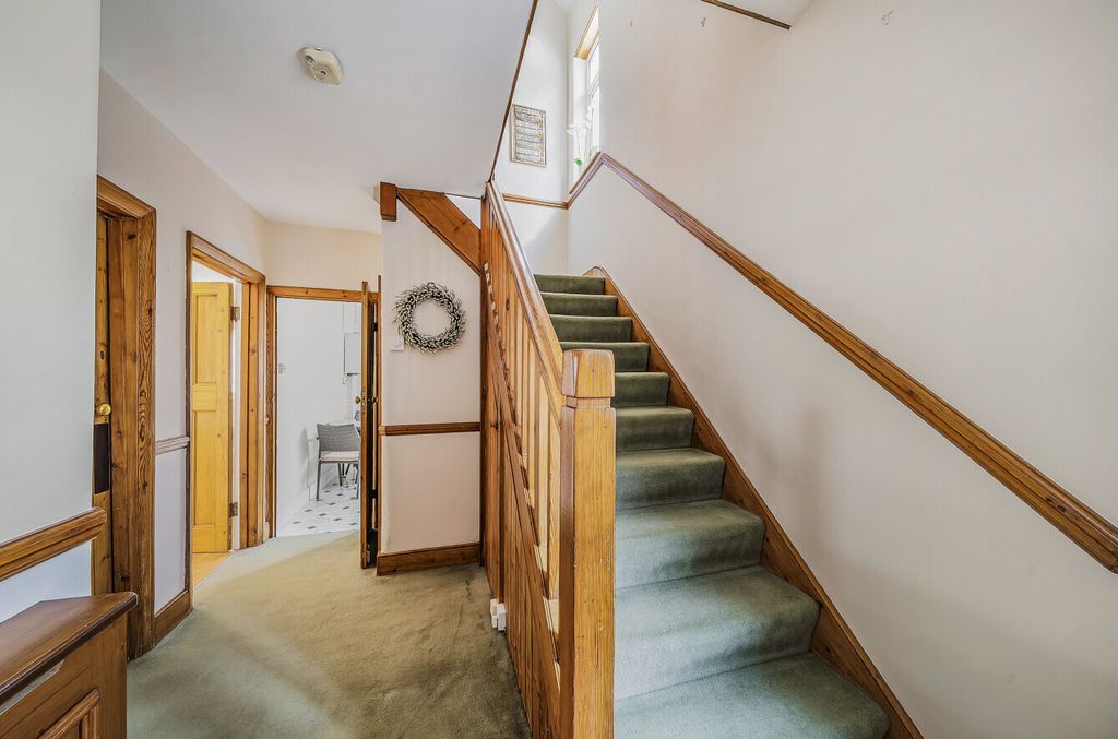 Property photo 3 of 18 Picture No. 16