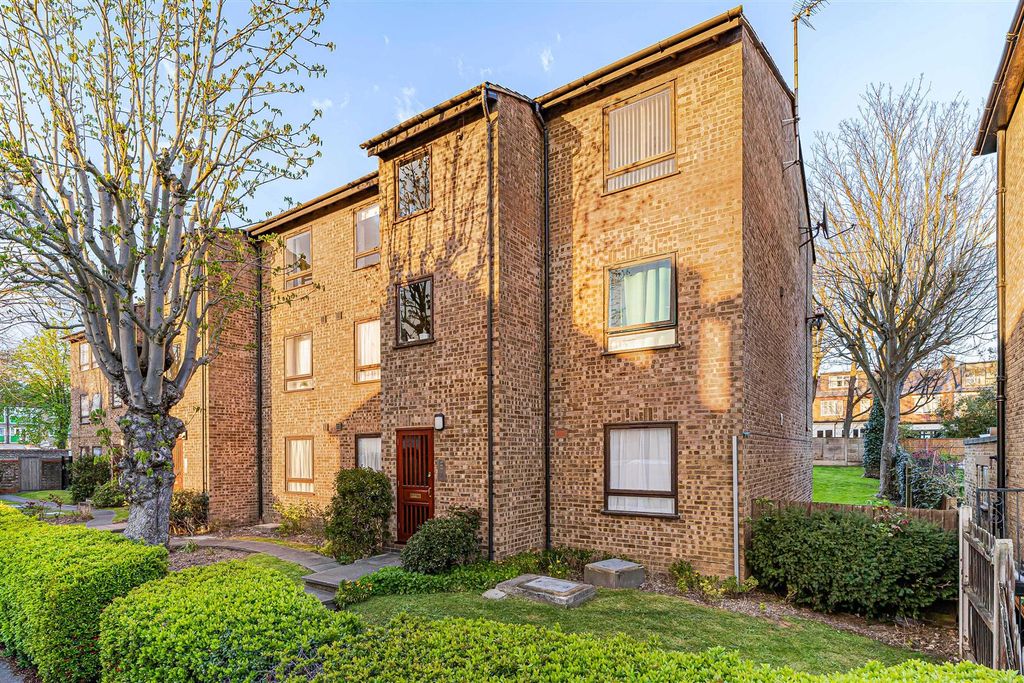 Property photo 2 of 14 2