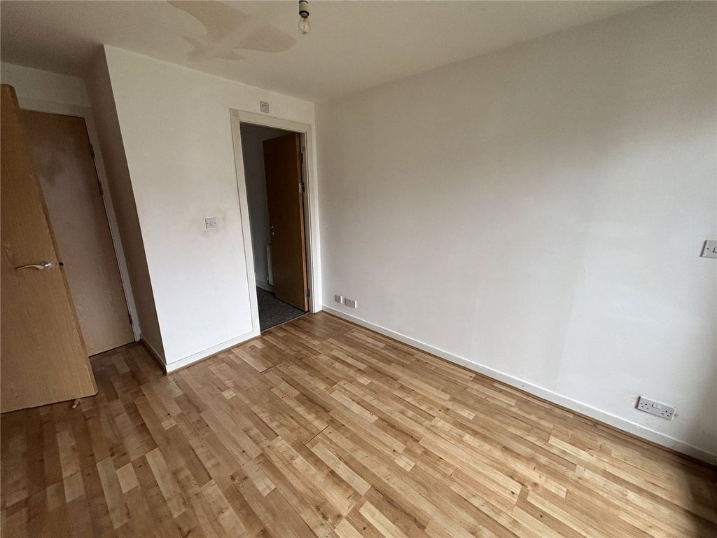 Property photo 2 of 13 Picture No. 01