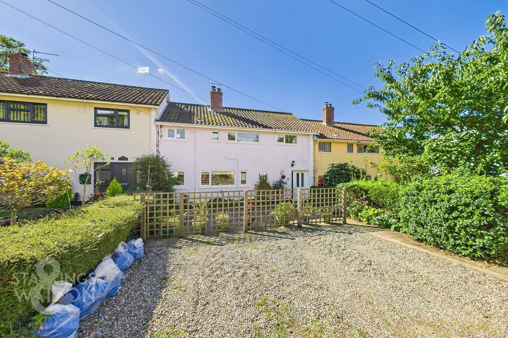 Property photo 1 of 24