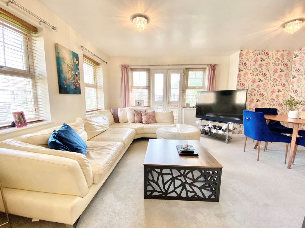 Property photo 3 of 10