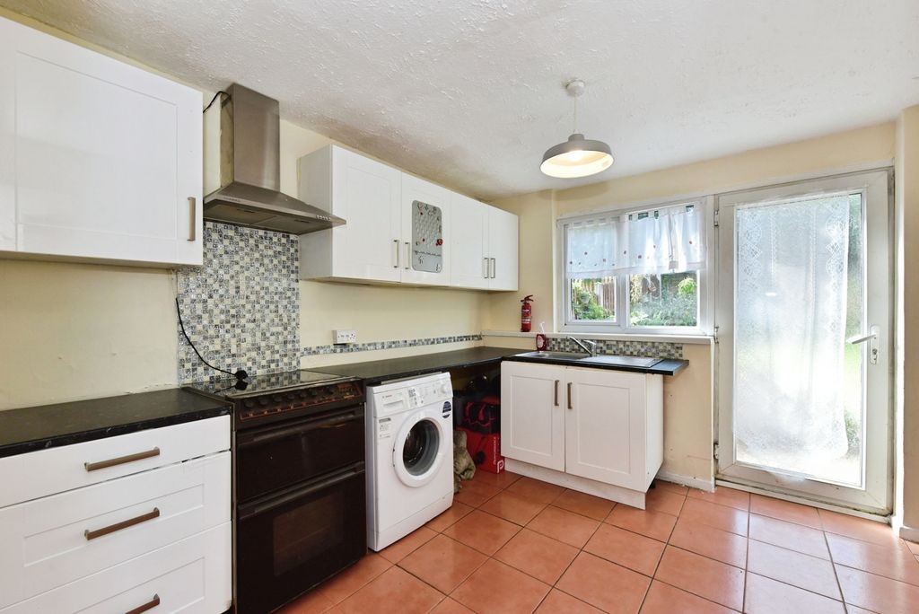 Property photo 2 of 17 Pbox-Img.Jpg
