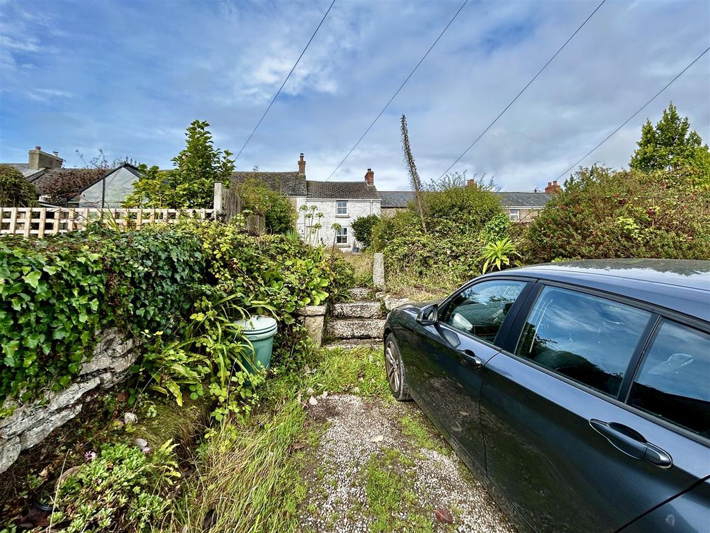 Property photo 2 of 12 6Eebb517-C563-417A-A1Fc-1F48A7465E43.Jpeg