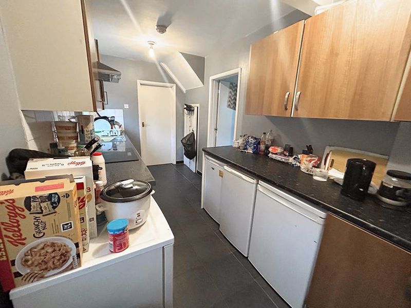 Property photo 3 of 12 Photo 12