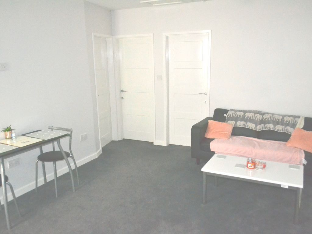 Property photo 2 of 7 Living Room