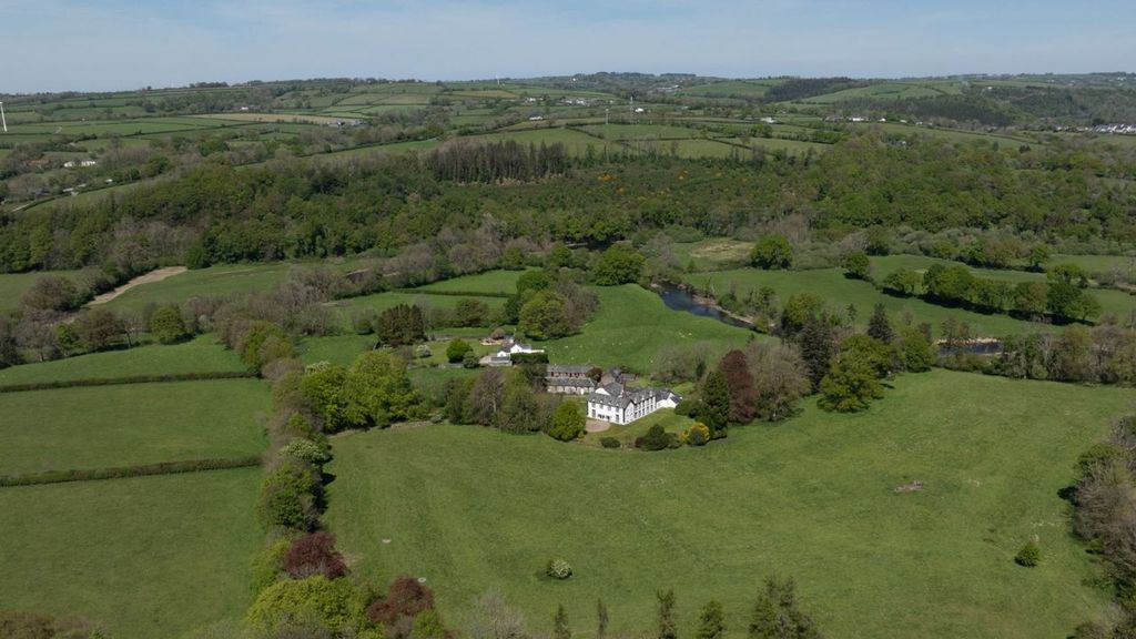 Property photo 2 of 138 1 - Confirmed