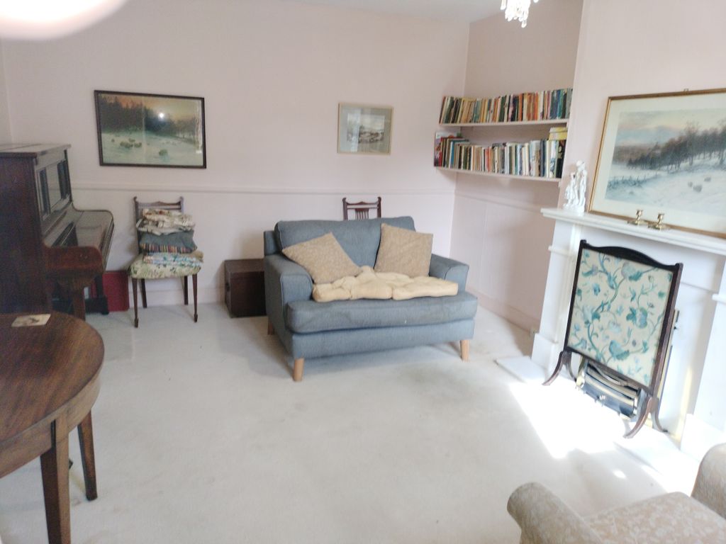 Property photo 3 of 13