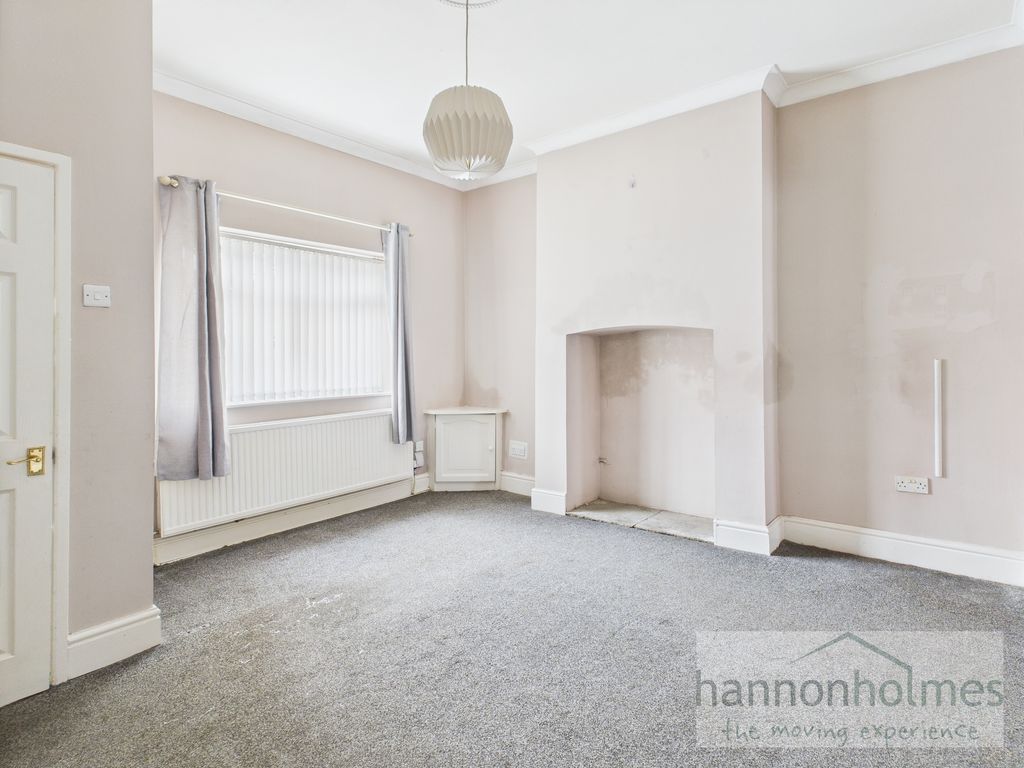 Property photo 3 of 24 Cam05283G0-Pr0094-Still002