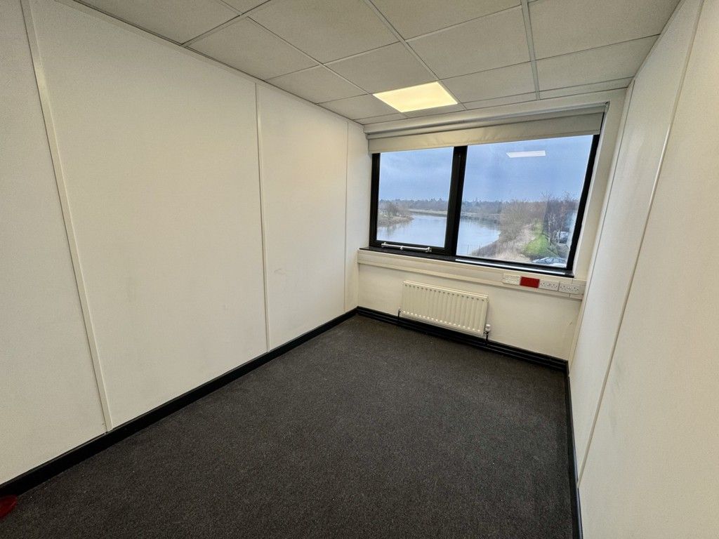 Property photo 3 of 4 Photo 21