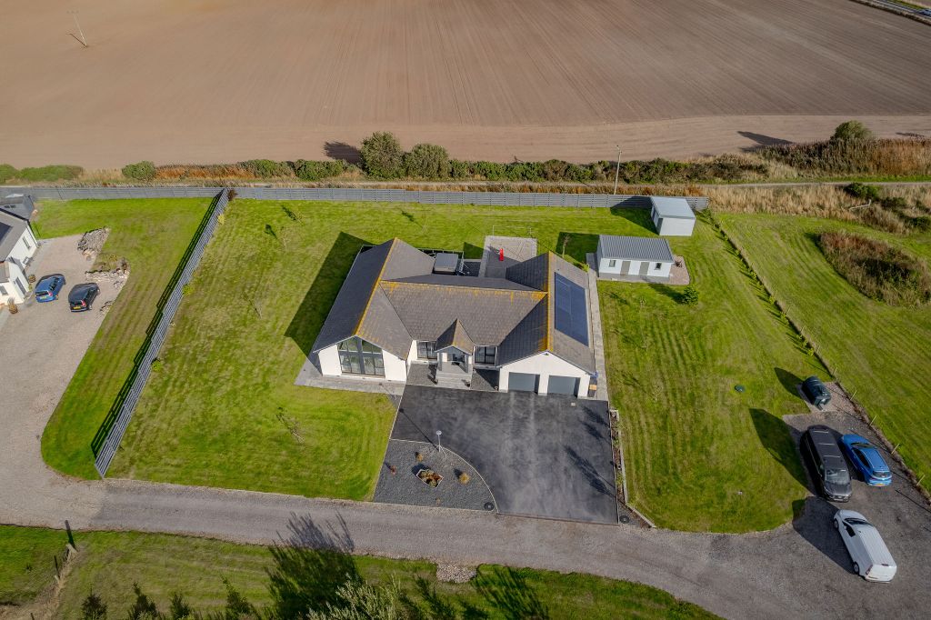 Property photo 3 of 26