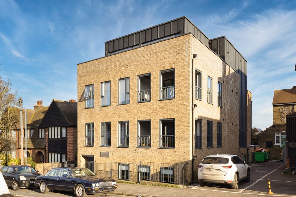 Property photo 1 of 11 Picture 1