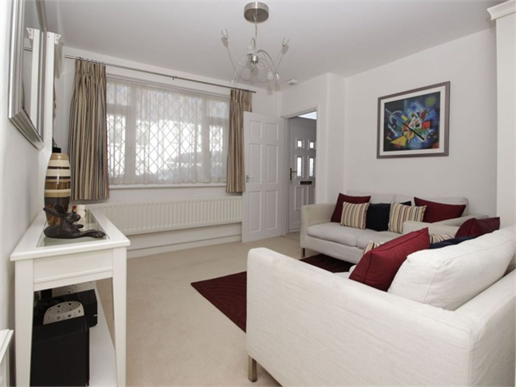 Property photo 3 of 11