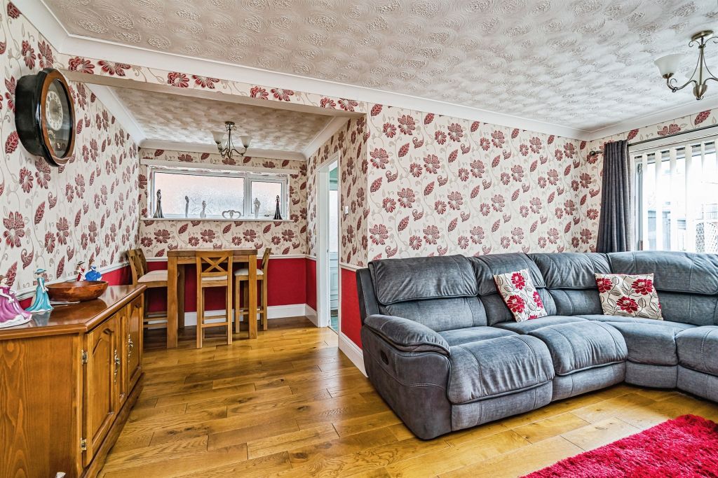 Property photo 3 of 17