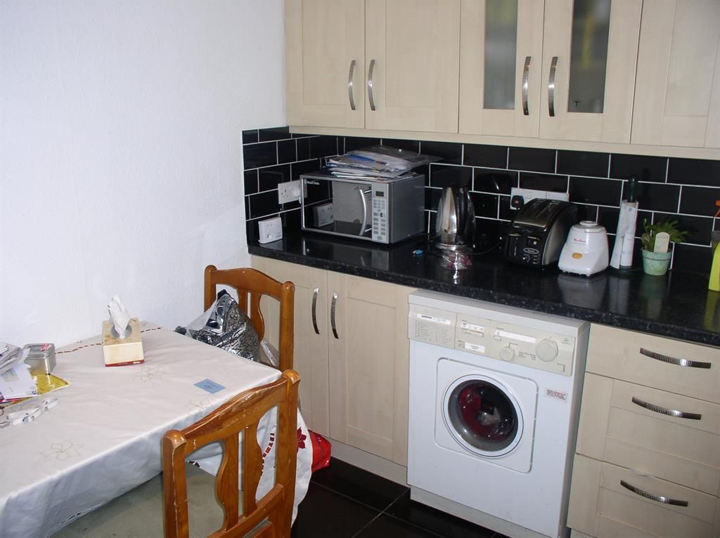 Property photo 2 of 4