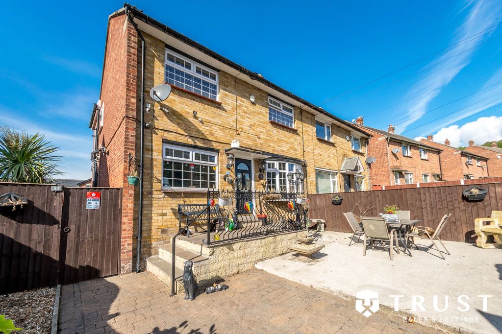 Property photo 1 of 35