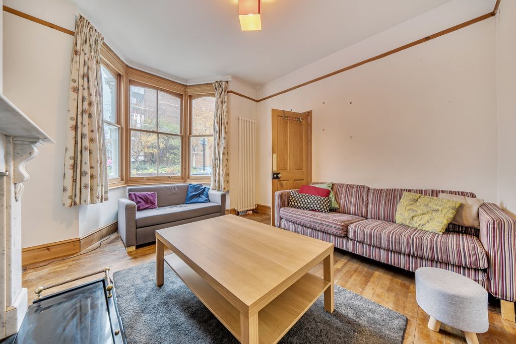 Property photo 2 of 22 4633363