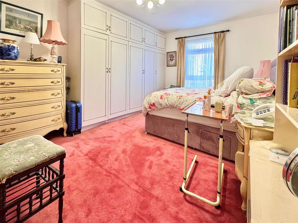 Property photo 2 of 14 Randall Court - Page Street 12.Jpg