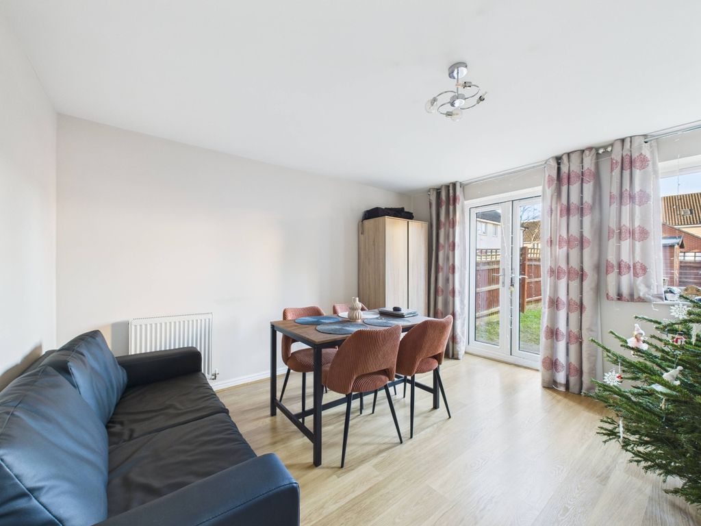 Property photo 2 of 16 Living Room