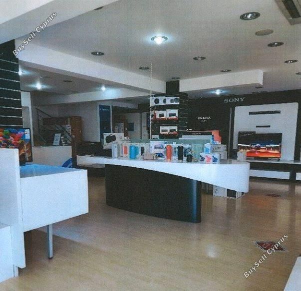 Property photo 2 of 3