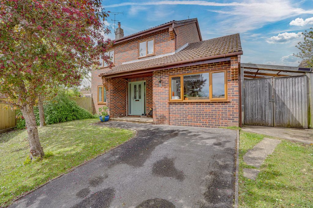 Property photo 1 of 21