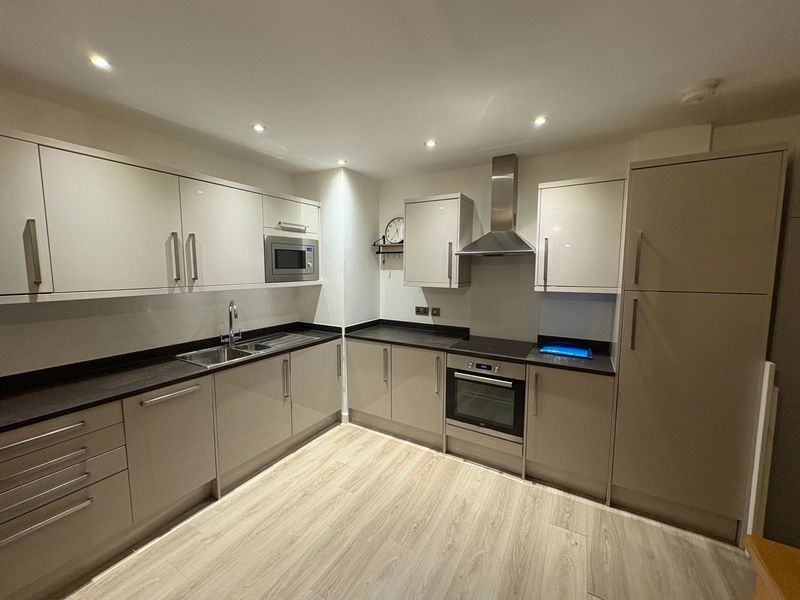 Property photo 2 of 14 Photo 13