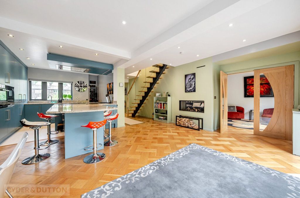 Property photo 2 of 30 Picture No. 06