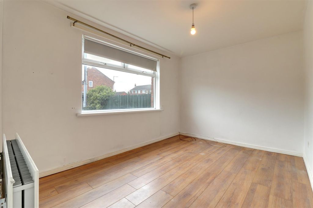 Property photo 3 of 13 Bedroom 4/Dining Room