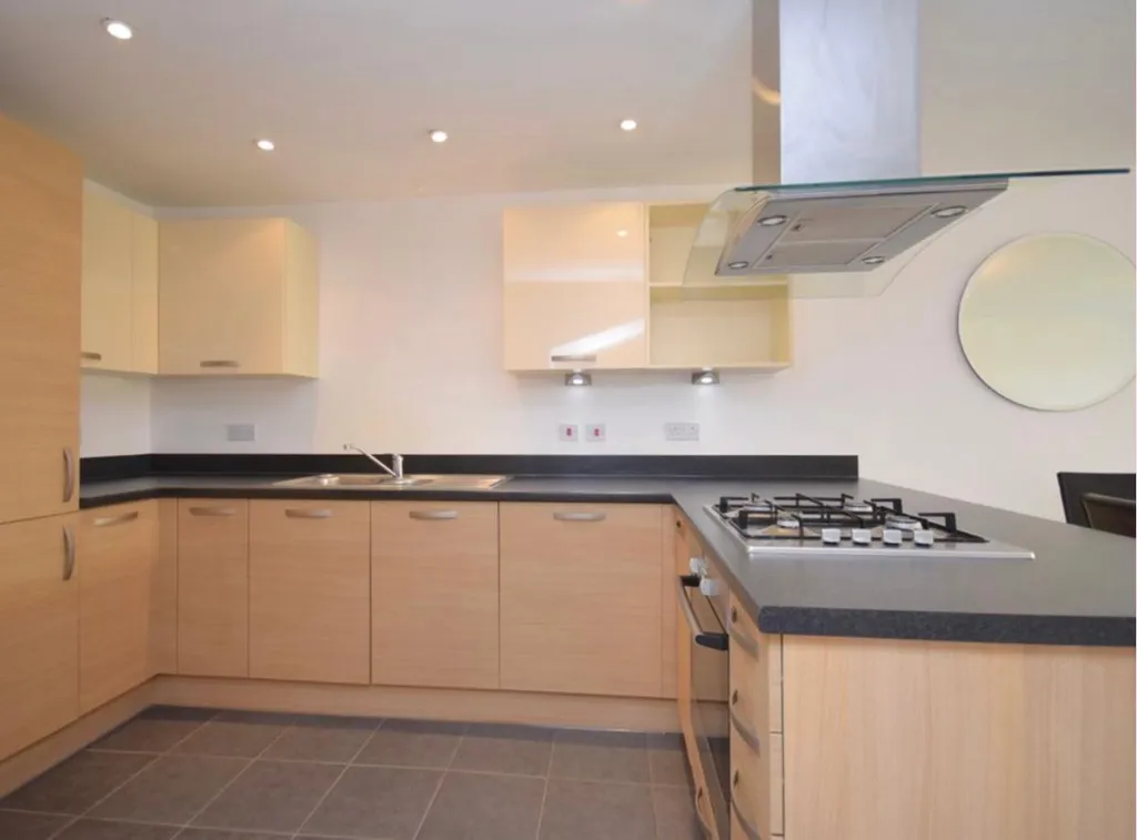 Property photo 2 of 11