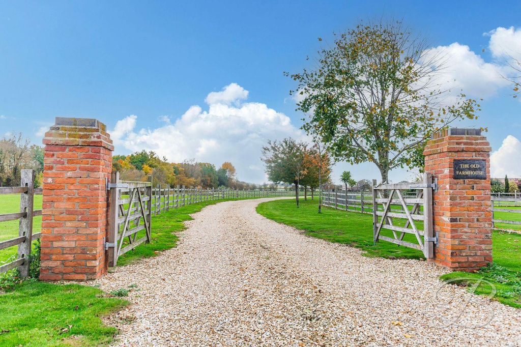 Property photo 2 of 41 Entrance