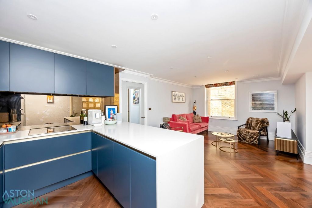 Property photo 3 of 15 Queens Gardens, Kings House