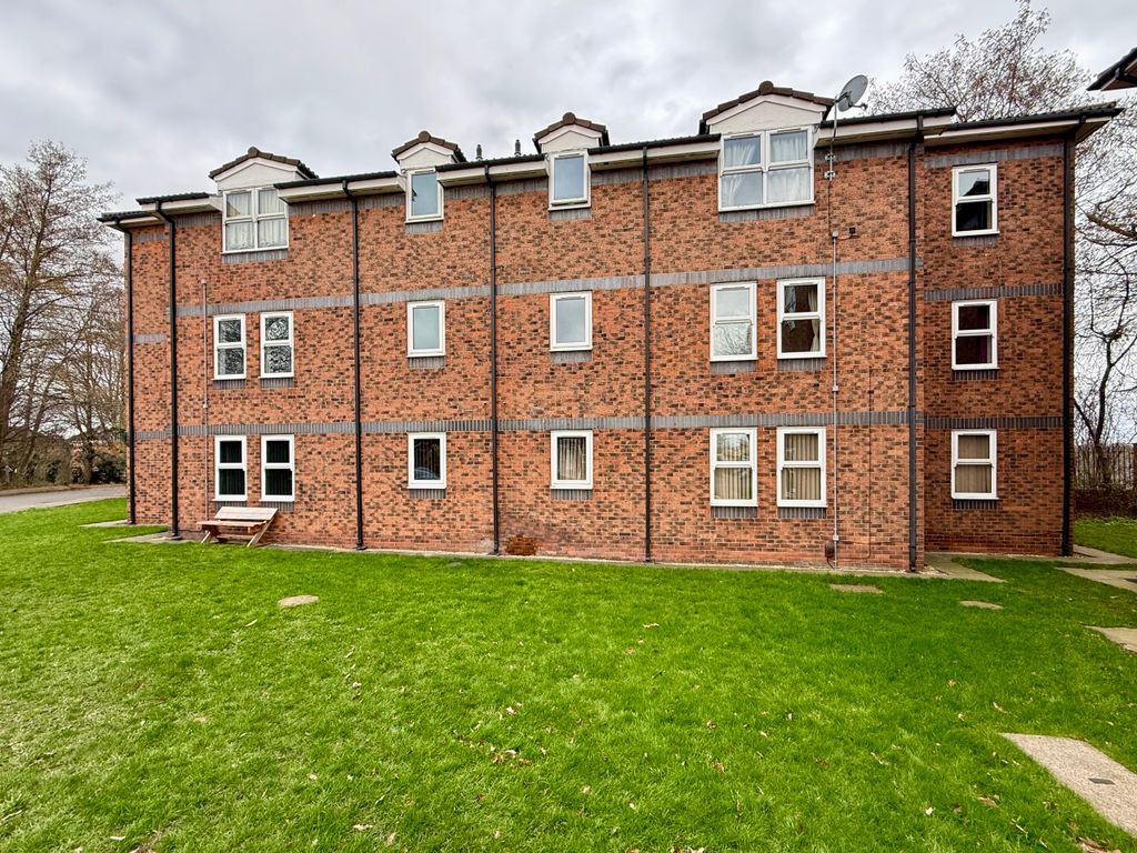 Property photo 1 of 9 External