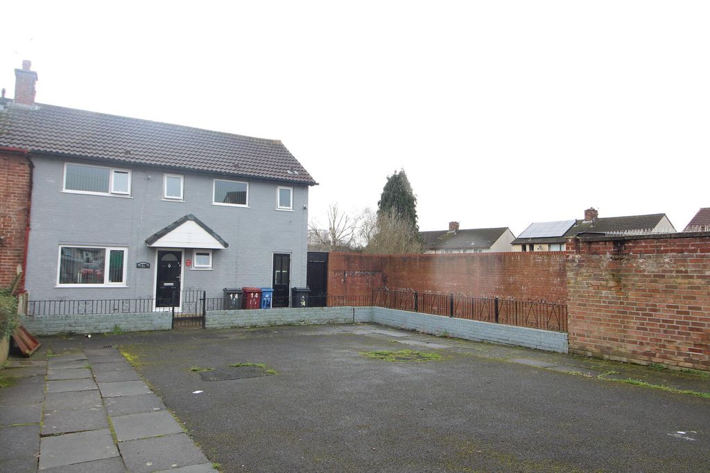 Property photo 2 of 23 Front (Exterior)