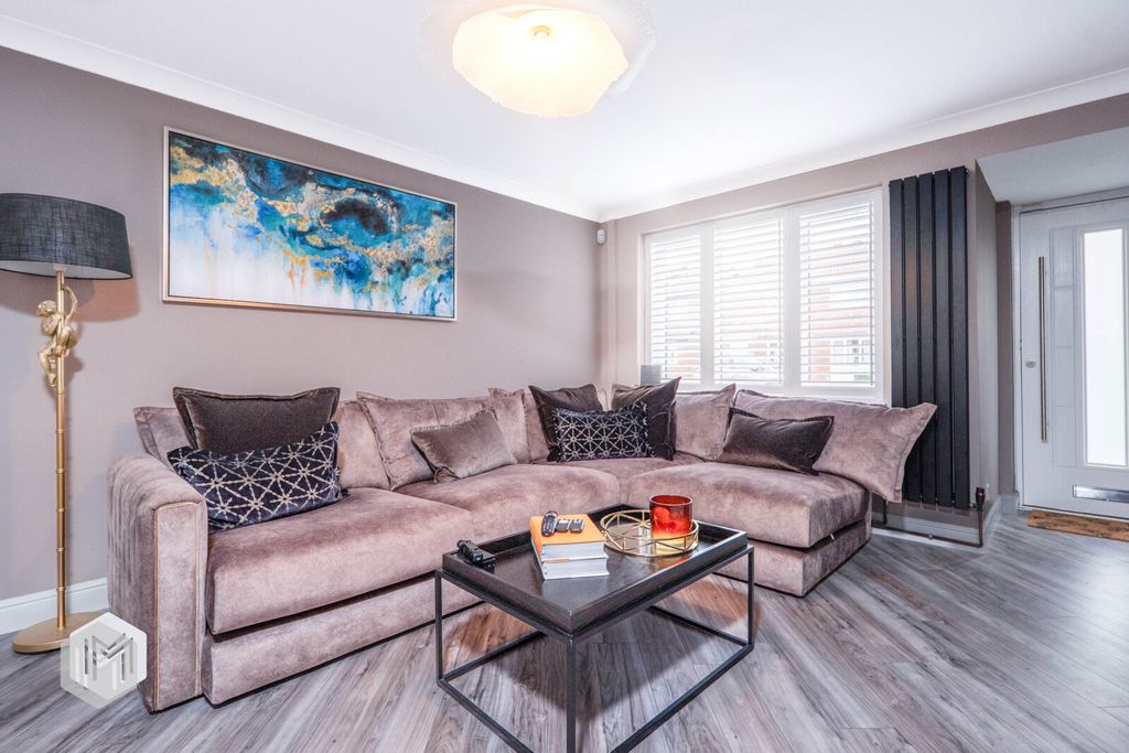 Property photo 3 of 21 Picture No. 09